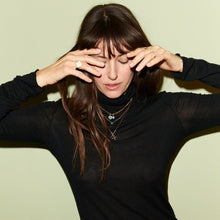 Load image into Gallery viewer, Four Leaf Clover Mother of Pearl Ring 14-Karat Yellow Gold - Karina Constantine Jewellery