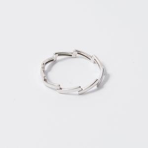 Zigzag Stacking Ring 14-Karat White Gold - Karina Constantine